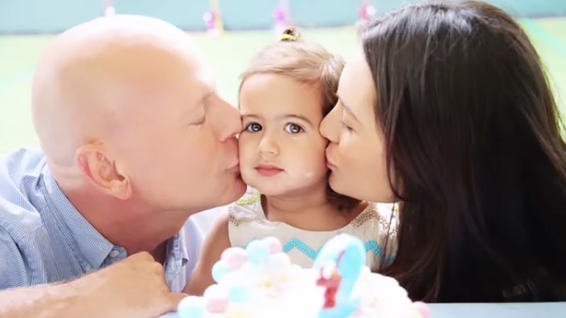 Эмма Хеминг Уиллис делится семейными фотографиями в честь 11-летия дочери Мэйбл